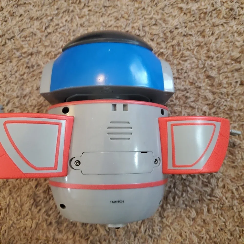 PJ Masks Lights & Sounds PJ Robot 8